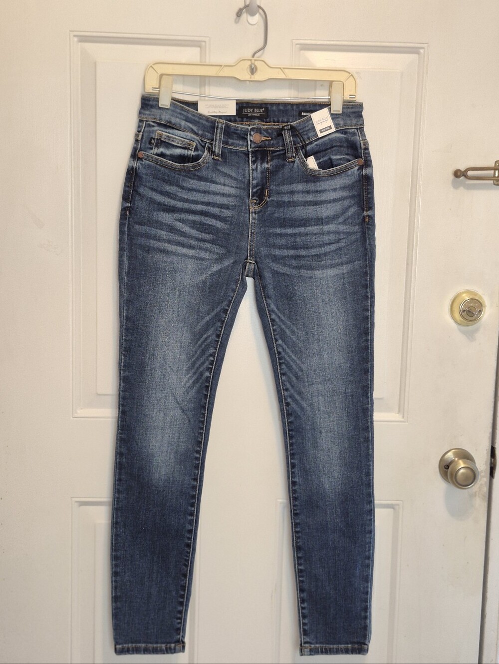 Judy Blue Size 29 (9/29) Mid Rise Skinny Jeans NWT Style # JB82106MD